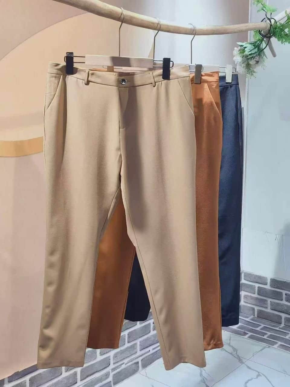 Nueva ropa para hombres, niños y mujeres de China