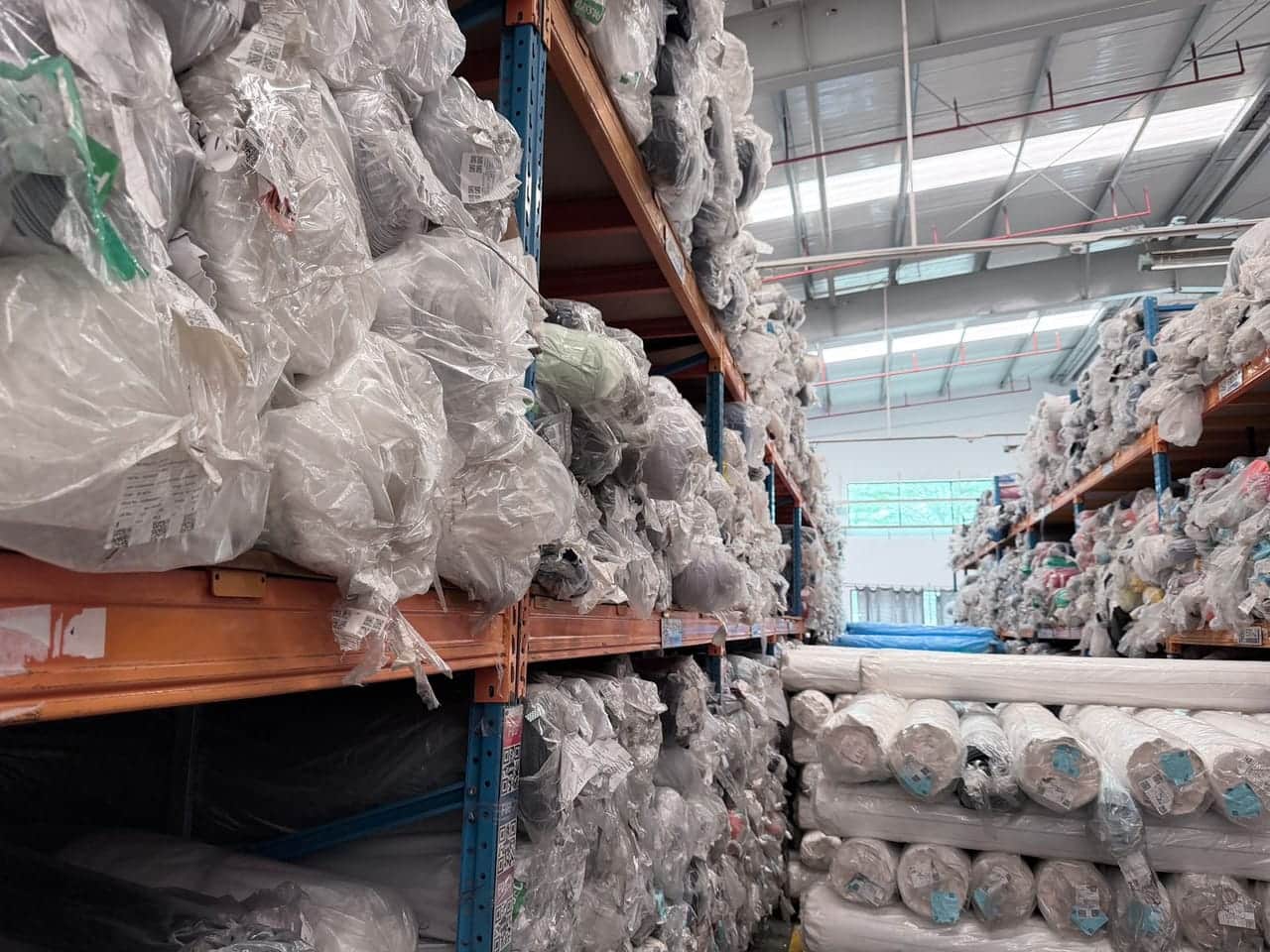 125 Tons Factory Surplus Fabric Stock Lot Available – Direct Source