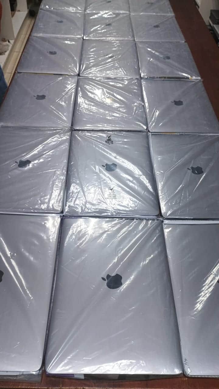 Apple Macbook Air, chip M1, modelo 2020 de 13"