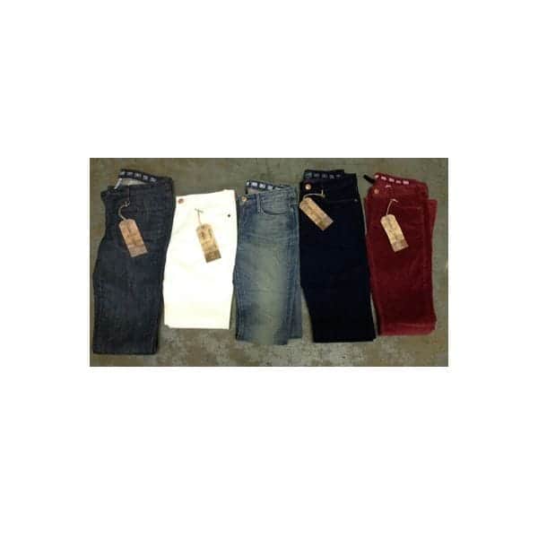 Surtido de jeans de mezclilla para mujer Earnest Sewn 100 piezas.