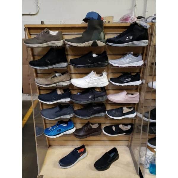 Palette de 40 paires de sneakers Sketchers en gros