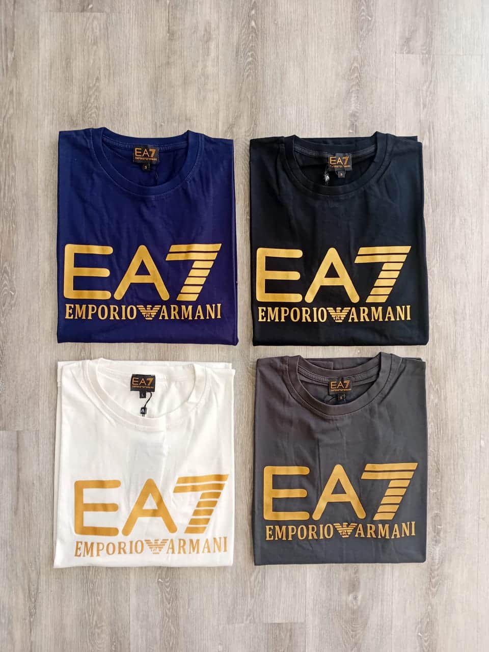 Armani t-shirt 