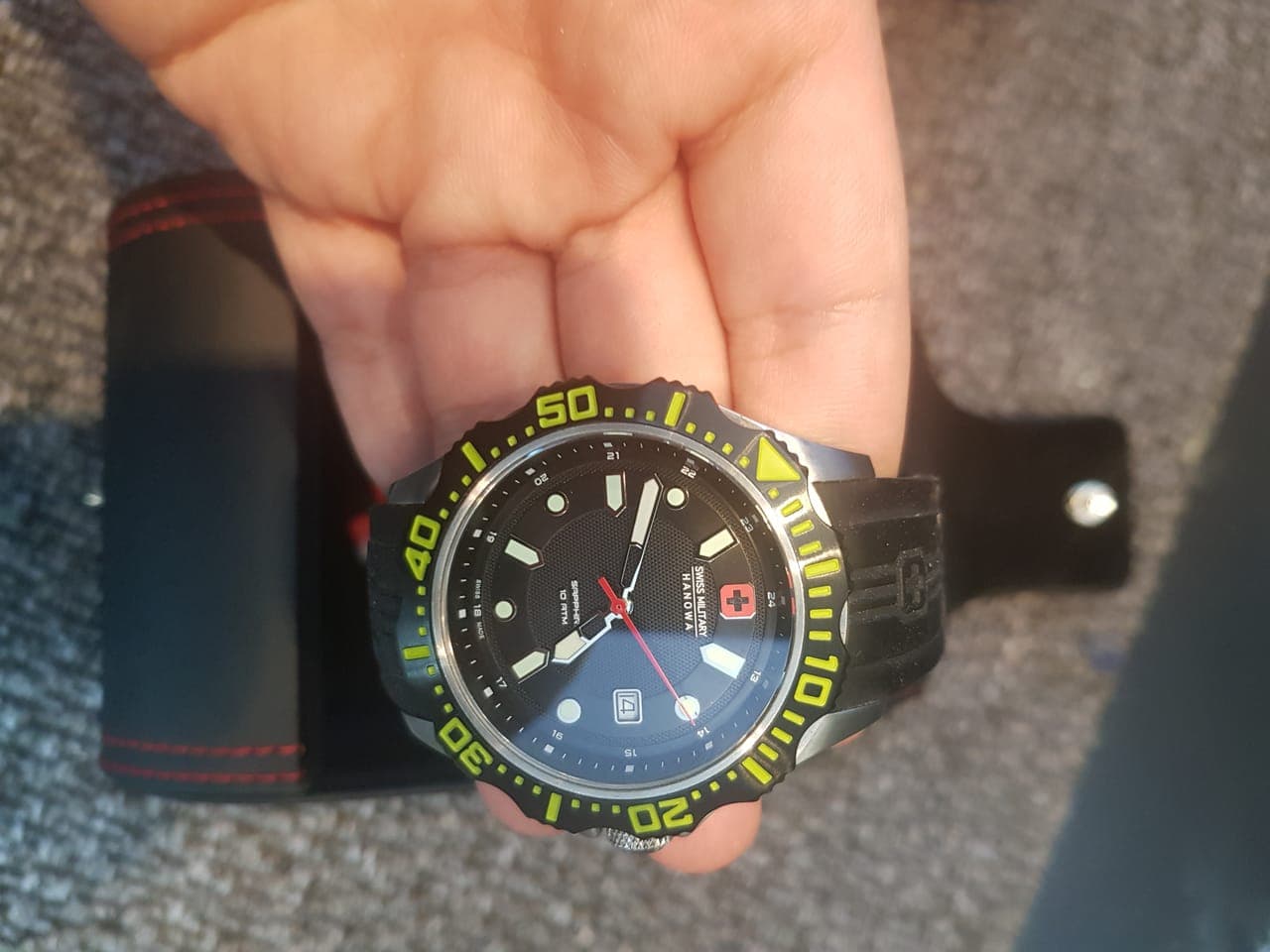 Mix Branded Watches – Shop Return Stocklot Offer