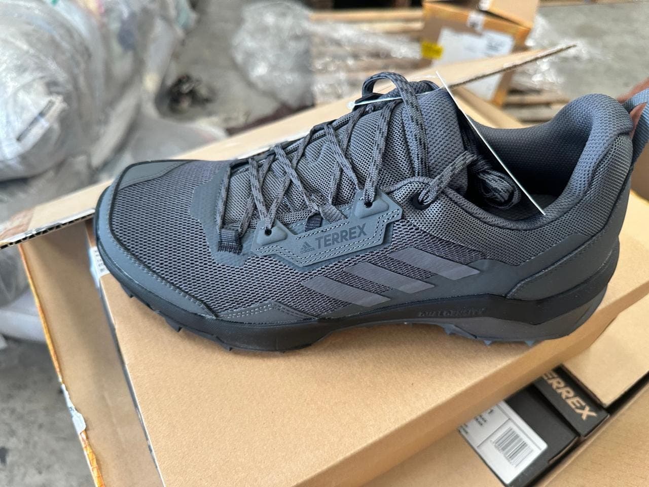 Mezcla de calzado Adidas Temporada 2024