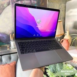 MACBOOK PRO 2017 Laptop Wholesale available